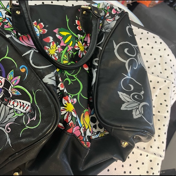 ED HARDY Bag - Gold Tone - Multi Tattoo Heart Skull Tattoo - black vegan leather - Picture 2 of 7